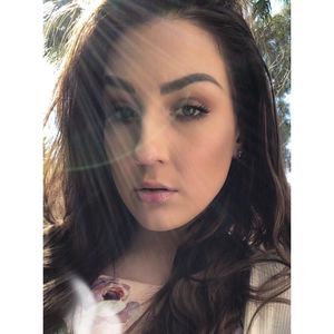 Meet your Posher, Stefanie